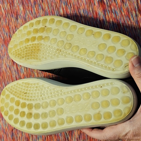 Ecco Black Slip-on Shoes Loafers - Picture 12 of 13